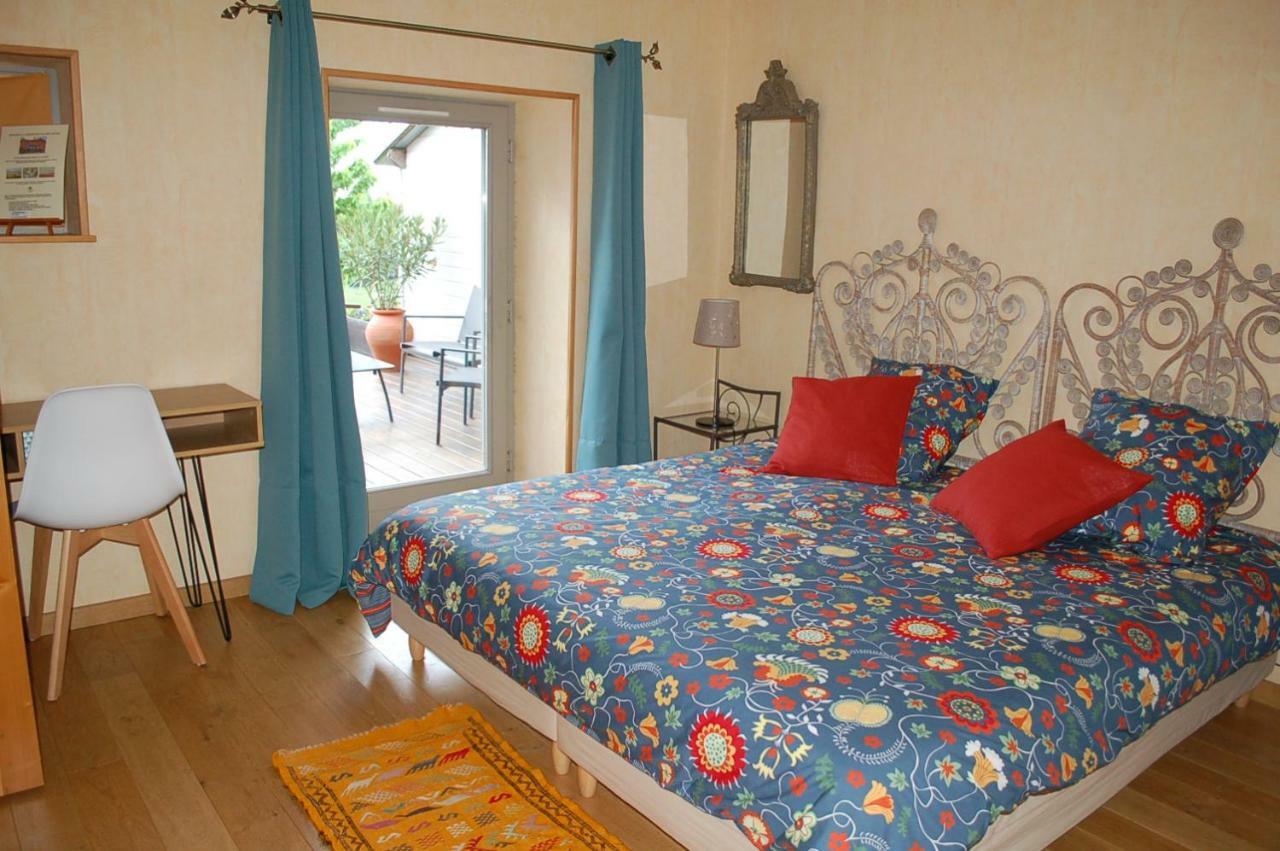 B&B La Maison Des Collines Autour Chambres D'Hotes La Chapelle  Экстерьер фото